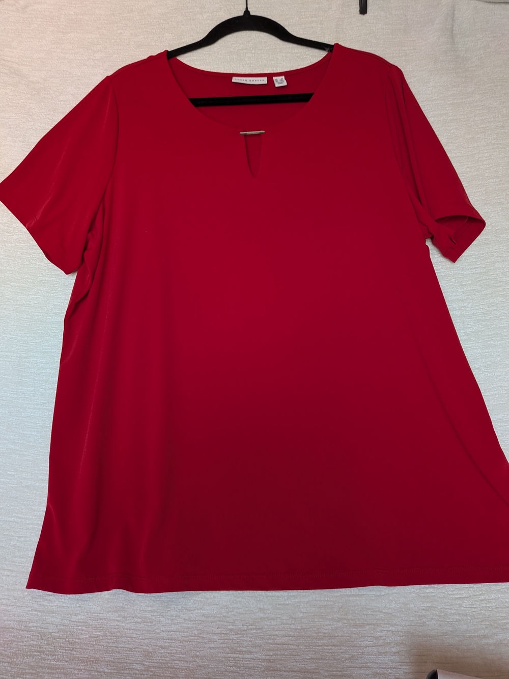 Susan Graver Red Short-Sleeve Tunic with Notch and Bar Detail Plus Size 1X